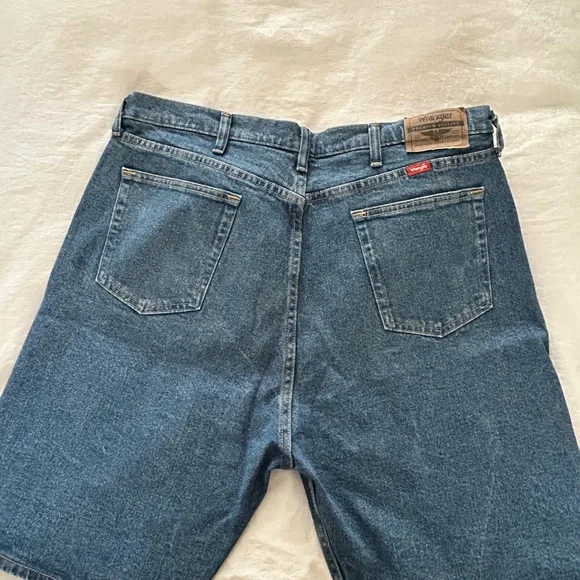 Wrangler Jean shorts - Picture 2 of 10